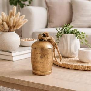 Bol à bougie artisanal en métal raffiné avec couvercle noué, triple mèche, éclat radieux, longue durée de combustion, crée une ambiance luxueuse et chaleureuse à la maison - Product Image 6