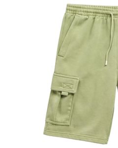 กางเกงขาสั้นคาร์โก้สีเขียวมะกอกอ่อนสำหรับผู้ชาย เอวยางยืด มีเชือกผูก เอวสม็อค สไตล์ลำลอง สตรีทแวร์ มีกระเป๋าข้าง กางเกงขาสั้นฤดูร้อน รับผลิตแบบ OEM - Product Image 3