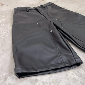 กางเกงขาสั้นผู้ชายทรงหลวม หนังเทียม ระบายอากาศได้ดี น้ำหนักเบา สไตล์ไฮสตรีท พิมพ์ลายตัวอักษร ผ้าวอร์สเต็ดรักษ์โลก ซิปหน้า - Product Image 2