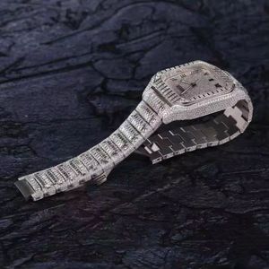 นาฬิกาข้อมือผู้ชายทรงสี่เหลี่ยมหรูหรา ประดับเพชรแบบ Iced Out ขอบหน้าปัดทรงบาแกตต์ คริสตัลเต็มหน้าปัด สายสตีล ตัวเลขโรมัน ระบบอัตโนมัติ - Product Image 6