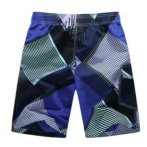 Shorts de bain décontractés pour hommes à imprimé écossais, taille mi-haute, séchage rapide, avec cordon de serrage, logo vintage sur le devant, en toile - Product Image 2