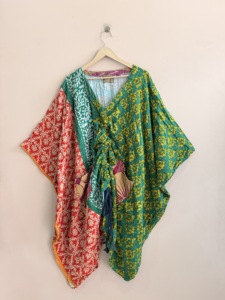 Lote al por mayor de blusas hechas a mano estilo Kantha Boho de corte asimétrico para mujer - Product Image 3