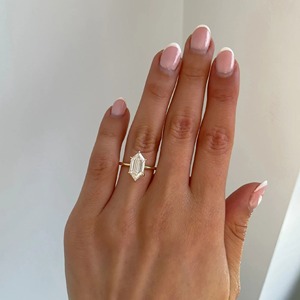 แหวนเพชรทรงมาร์ควิส 3 กะรัต แบบดัตช์ เพชรเลี้ยงในห้องปฏิบัติการ ทองคำขาว 14K ขอบเพชรซ่อน 6 กรงเล็บ แหวนแต่งงาน/หมั้น ทำมือ - Product Image 3