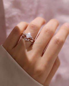 แหวนเพชรซิคอนทรงรี IGI/Lab Grown วินเทจ ทองคำขาว 14k ทำมือ ดีไซน์ Eternity Band สำหรับงานแต่งงาน/หมั้น แหวนยูนิเซ็กซ์ สวยงามสมบูรณ์แบบ - Product Image 3