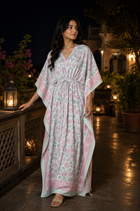 Elegante Kaftán de Algodón con Estampado Floral Hecho a Mano, Kimono Indio con Estampado en Bloque, Estilo Boho para Playa y Resort - Product Image 1