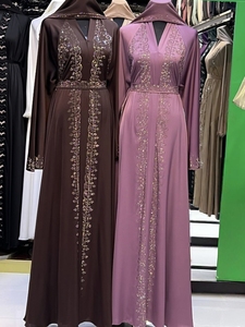 Abaya de Prière Musulmane Traditionnelle Faite à la Main, Modeste, Perlée et Pailletée, Respirante, à Manches Longues, pour le Printemps et l'Aïd, Couleur Unie, Vente en Gros - Product Image 6