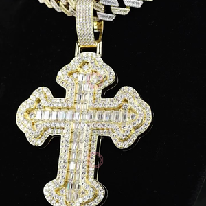 Colgante de Cruz Floral de Moissanita Personalizado, Plata de Ley 925, Chapado en Oro, Joyería Fina, Colgantes y Dijes, Joyería Hip Hop - Product Image 2