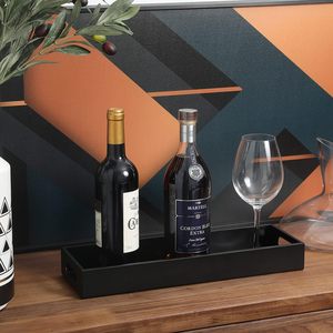 Plateau de service en métal de luxe, fait main, pour la maison et les restaurants, idéal pour un service alimentaire raffiné et une présentation élégante pour les invités - Product Image 5