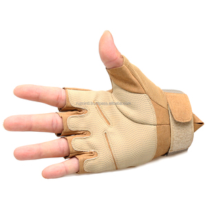 Guantes de golf de malla flexible y cómodos para hombres y mujeres, diseñados para mejorar el agarre, tacto suave y práctica en todo tipo de clima. - Product Image 4