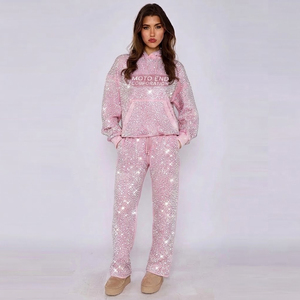 Sudadera con Capucha Rosa con Brillantina y Pedrería, Chándal Oversize con Bolsillo y Logotipo Frontal, Ropa de Invierno Unisex - Product Image 3
