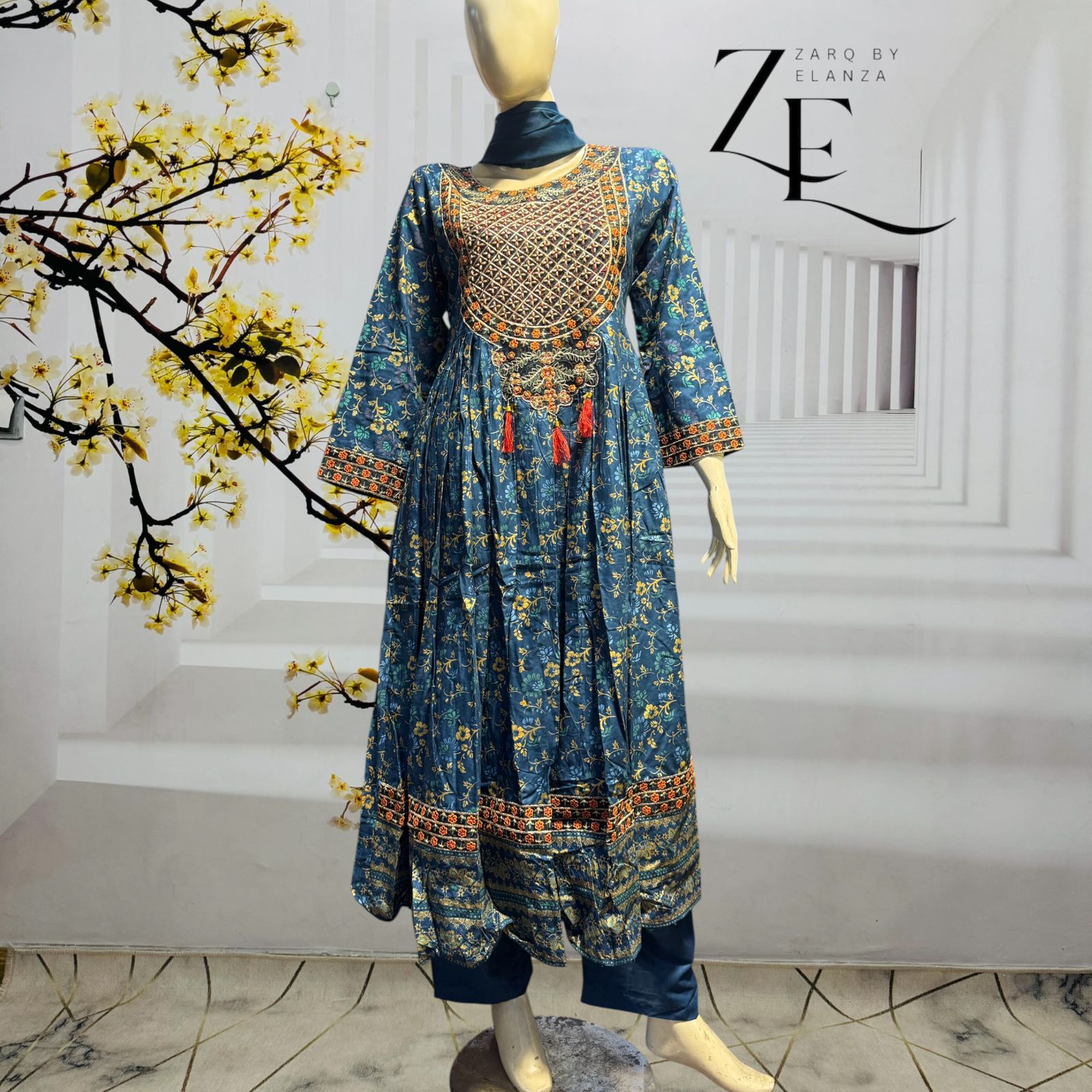 On Sale Fashin Dress Lace Fabric With Embroidery | Alibaba.com