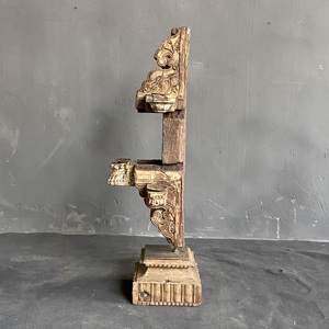 Candelabro de Madera Tallado a Mano con Forma de Caballo, Estilo Indio Antiguo, Decorativo y Vintage - Product Image 5