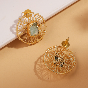 Boucles d'oreilles créoles en laiton plaqué or et alliage de zinc, avec incrustation de pierres naturelles, style géométrique fait main, pour femme, bijoux de fête - Product Image 1