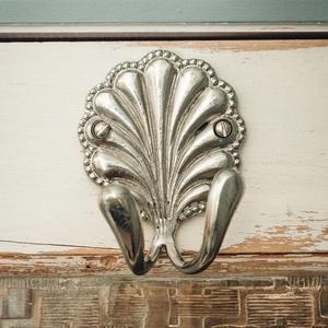 ตะขอแขวนผ้าขนหนู ตะขอแขวนเสื้อผ้า ตะขอคู่ ทำจากสแตนเลส ทนทานต่อการเกิดสนิม ใช้ได้ทั้งในบ้านและโรงแรม - Product Image 1