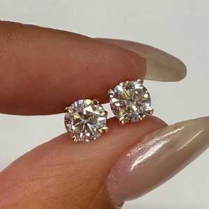 Boucles d'oreilles solitaires en or massif 10K 14K 18K avec diamant de laboratoire rond de 1 carat, serti 4 griffes, style panier, classiques pour le quotidien, bijoux raffinés - Product Image 5