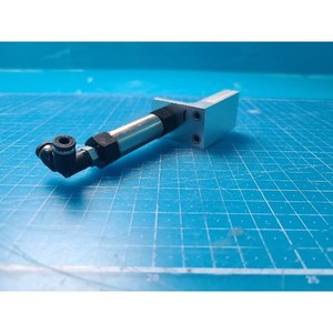 Cylindre pneumatique miniature SMC CJ1B15-15R, utilisé comme pièce détachée pour équipement semi-conducteur d'occasion - Product Image 6