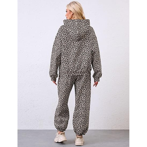 Conjunto Deportivo de Mujer en Algodón y Poliéster, Sudadera con Capucha Anti-Pilling y Pantalones Deportivos hasta el Tobillo, Ropa Deportiva Transpirable e Informal - Product Image 4