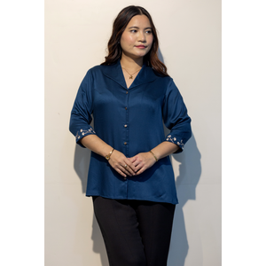 Camisa de Mujer CLAIRE Azul Giza de Algodón, Prenda Elegante y Casual de Primera Calidad, Venta al Por Mayor - Product Image 2