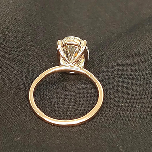 Bague de fiançailles pour femme en or rose avec diamant taille ovale, pierre naturelle, style classique - Product Image 5