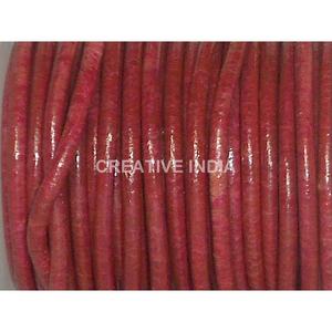 Vente en gros de cordons en cuir de style vintage de 1mm à 8mm pour accessoires de bijoux et création de pièces uniques faites à la main - Product Image 1