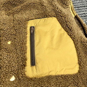 Gilet matelassé pour homme, marron et jaune, à blocs de couleur, col montant, fermeture boutonnée, doublure en fourrure, coupe-vent, vêtement d'extérieur d'hiver, style décontracté - Product Image 5