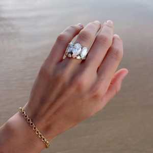 แหวนหมั้นเพชรทรงรีสั่งทำพิเศษ ทอง 14k เงิน 925 น้ำหนัก 4.5 กะรัต ประดับเพชรสามเม็ดแบบทริโลจี สำหรับวันครบรอบ พร้อมใบรับรอง GIA - Product Image 6