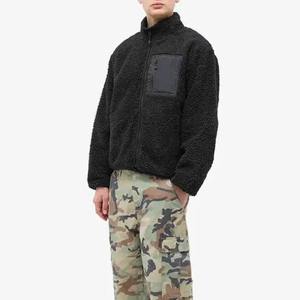 Chaqueta de Forro Polar Sherpa Negra Personalizada con Cierre Completo, Cuello Alto y Bolsillo en el Pecho en Contraste para Venta al Por Mayor y Marca Privada, EE. UU. y Reino Unido - Product Image 2