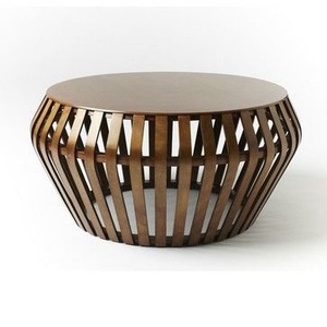 Table d'appoint moderne en métal argenté, style mobilier de salon, ronde, avec pieds en métal. - Product Image 1