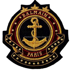 Nouveaux badges en pvc à la mode étiquette logo en caoutchouc fournisseur patchs en caoutchouc par transfert de chaleur personnalisés badges en pvc à vendre tissu sergé - Product Image 1