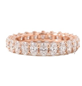 Bague d'éternité de luxe en or massif 10K 14K 18K avec diamants de laboratoire taille ovale, couleur DEF, sertissage à griffes partagées, bijoux fins - Product Image 3