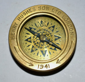 Boussole magnétique vintage en laiton avec cadran, outil de navigation pour le camping en plein air et la navigation de plaisance - Product Image 2