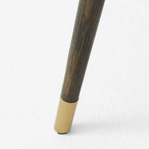 Chaise de salle à manger moderne de luxe en bois massif avec assise rembourrée et accents en laiton pour projets hôteliers, restaurants et hôpitaux - Product Image 6