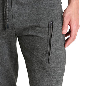 Pantalon de survêtement en coton pour homme, style streetwear, coupe évasée, jambe droite ample et cordon de serrage, design décontracté à jambe large. - Product Image 4