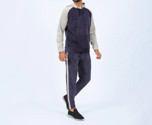 Ensemble de survêtement sportif à manches raglan avec capuche pour hommes, ensembles de survêtements en gros, vêtements de sport pour hommes - Product Image 1