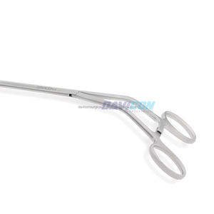 แคลมป์แลมเบิร์ต เคย์ สแตนเลสสตีลสำหรับการผ่าตัดผ่านกล้องทางทรวงอก แบบโค้ง 1x2 ดีบาเคย์ ปากจับแบบไม่ทำให้เกิดการบาดเจ็บ ขนาด 10 มม. แกนโค้งงอ พร้อมตัวล็อคแบบแร็ทเช็ต ยาว 21 ซม. พร้อมด้ามจับ - Product Image 4