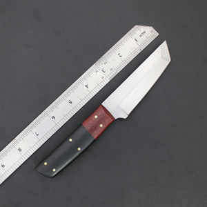 Cuchillos de caza de construcción robusta con mango resistente a la intemperie y filo de corte para tareas exigentes. - Product Image 2