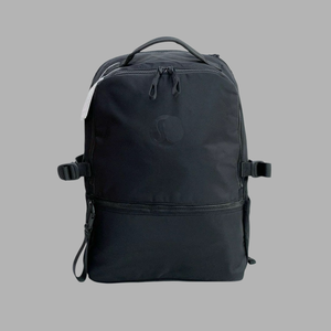Mochila impermeable negra y crema para portátil de viaje, mochila de fin de semana para negocios de gran capacidad con hebillas de compresión laterales - Product Image 5