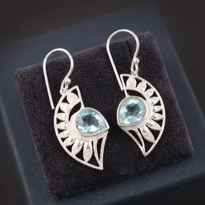Boucles d'oreilles pendantes en argent 925, motif floral en topaze bleu ciel, pour femmes, à porter au quotidien - Product Image 2