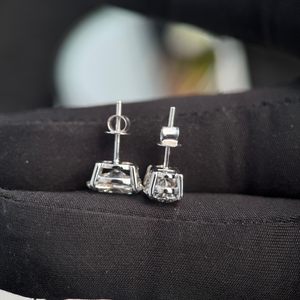 Oval Cut <b>Diamond</b> Stud Earrings 1.50ct Each 2pcs D VS1 IGI Certified 14K White Gold Fine Jewelry - Product Image 2