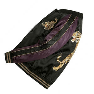 Chaqueta Sukajan de Moda Urbana Moderna, Bordado Premium, Forro Interior Suave y Transpirable, Estilo Cómodo - Product Image 5