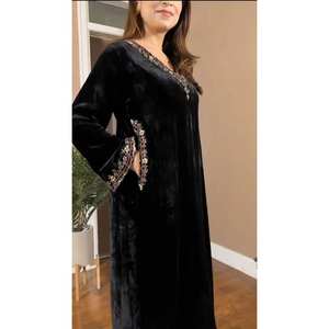 Conjunto de Top, Pantalón y Dupatta Negro para Fiesta, Talla XL, con Bordado de Hilo y Lentejuelas, 1 kg, para un Look Elegante - Product Image 5