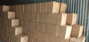 Blocs de fibre de coco EC 1KG-25kg Prêts à l'emploi Haute Rétention d'Eau Biologiques Biodégradables pour Hydroponie Jardinage et Culture en Pot - Product Image 1