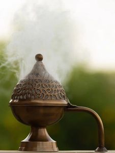 Decorative Iron Metal Bakhoor Burner <b>Incense</b> <b>Holder</b> For Oud Fragrance Living Room Interior Accent Piece - Product Image 6