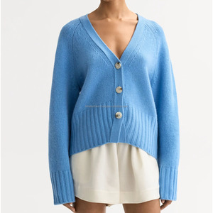 Cardigan tricoté unisexe à manches longues, design personnalisé, en laine/acrylique, avec boutons recouverts de laine épaisse et motif patchwork, idéal pour l'hiver - Vente en gros - Product Image 6