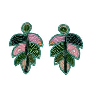 Pendientes Colgantes de Plata con Cuentas de Vidrio Bordadas en Forma de Flor, Inspirados en la Naturaleza, Hechos a Mano, Ecológicos y de Moda - Product Image 3