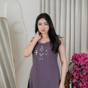 Ensemble Kurti et Palazzo en coton Satrangi à bretelles spaghetti – Tenue décontractée pour femme avec broderies artisanales de créateur - Product Image 1