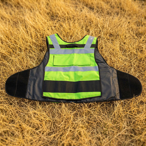 Gilet de sécurité haute visibilité, bandes réfléchissantes vertes, plusieurs poches, polyester, unisexe, toutes saisons, uniforme de garde - Product Image 5