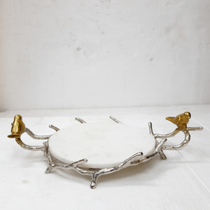 Plateau en marbre moderne de la marque Flying Bird Look, fabricant fiable, pour embellir les espaces intérieurs, améliorant ainsi les salles à manger, les salons et les chambres. - Product Image 1