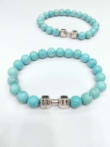 Bracelet de perles turquoise avec breloque haltère en argent, bijoux en pierres précieuses polies pour hommes et femmes, accessoire de mode - Product Image 1