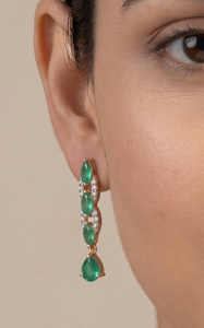 Boucles d'oreilles pendantes pour femmes en or jaune 14 carats avec émeraude et diamant de haute qualité, faites à la main, certifiées IGI, pour mariage, fiançailles, vente en gros - Product Image 6
